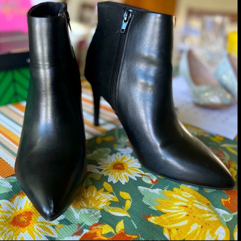 Worthington Sleek Black Heeled Boots